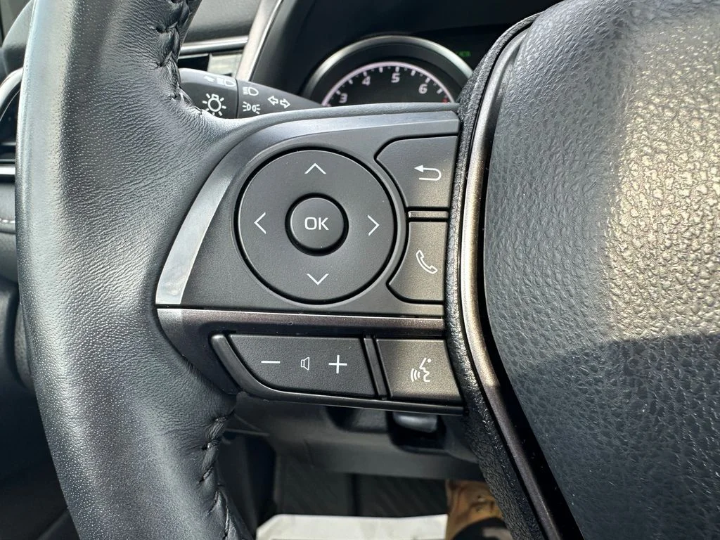 Used 2023 White Toyota SE image 20