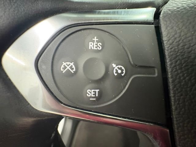 Used 2018 White Chevrolet LT image 18