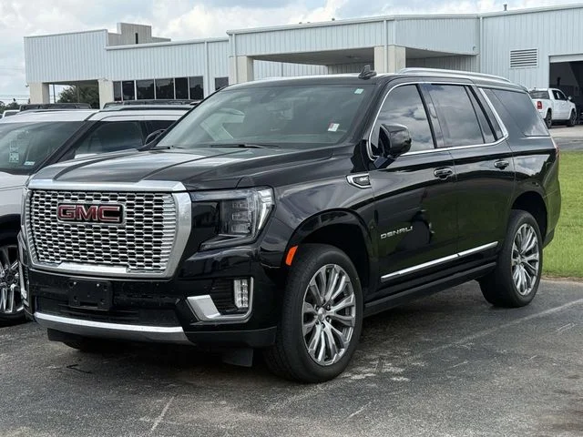 Used 2022 Black GMC Denali image 3