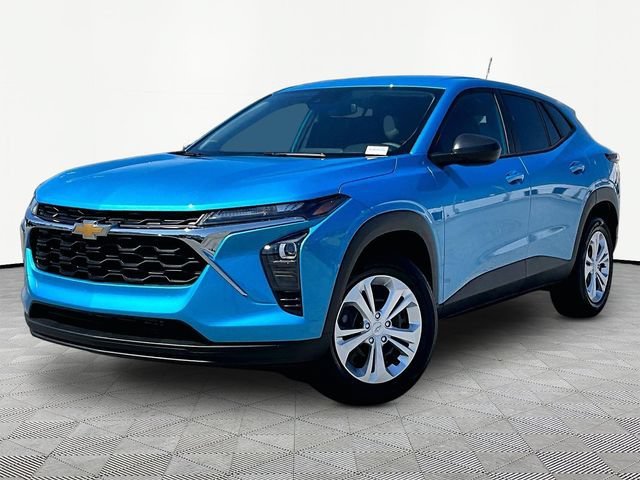 2026 Chevrolet Trax LS - Photo 3