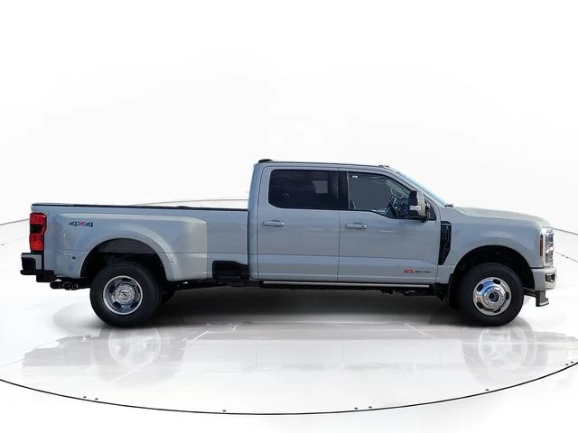 New 2026 Avalanche Ford Platinum image 4