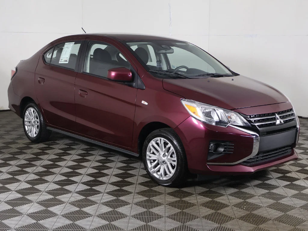 Used 2024 Red Mitsubishi LE image 42