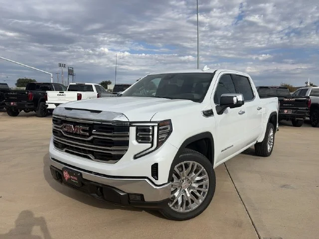 New 2026 White GMC SLT image 2