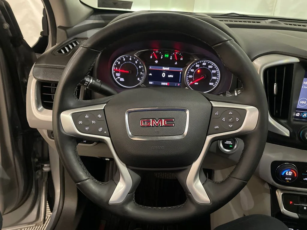 Used 2023 Sterling Metallic GMC SLT image 15