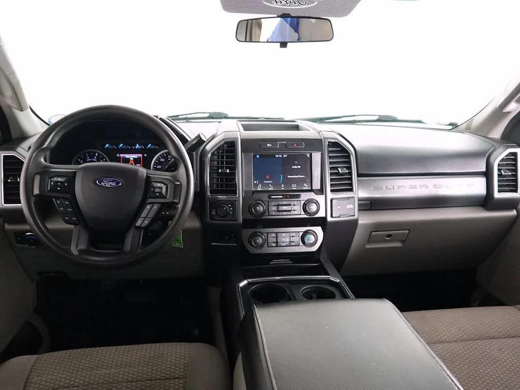 Used 2019 White Ford XLT image 2