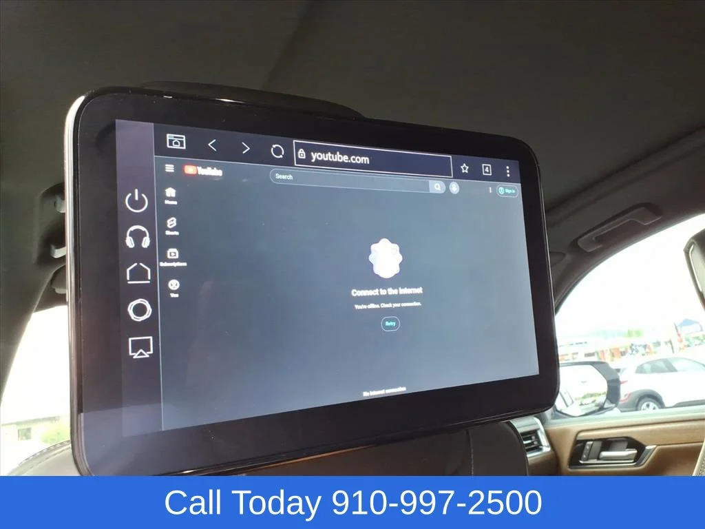 Used 2025 Summit White GMC Denali Ultimate image 27