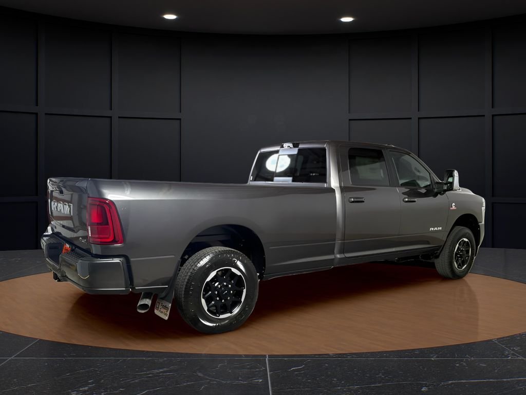 New 2026 Granite Crystal Metallic Clear-Coat Exterior Paint RAM Laramie image 5