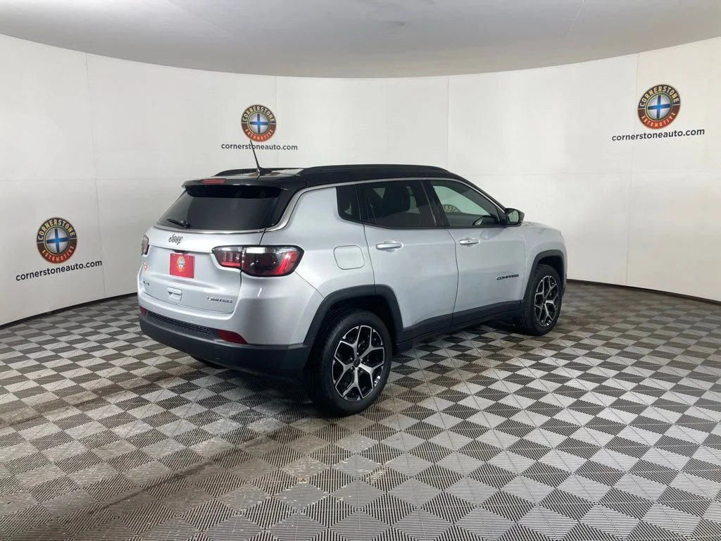 2025 Jeep Compass Limited - Photo 18