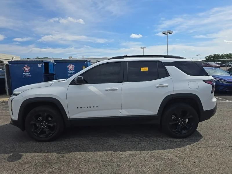 Used 2025 White Chevrolet LT image 4