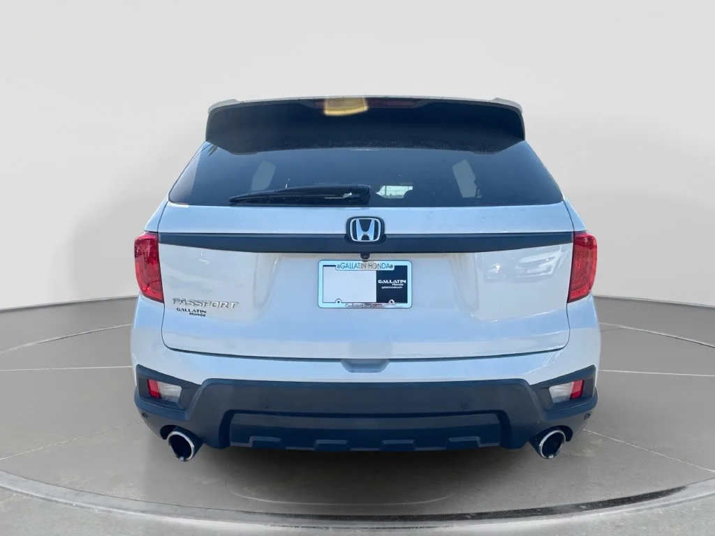 Used 2022 White Honda EX-L image 28