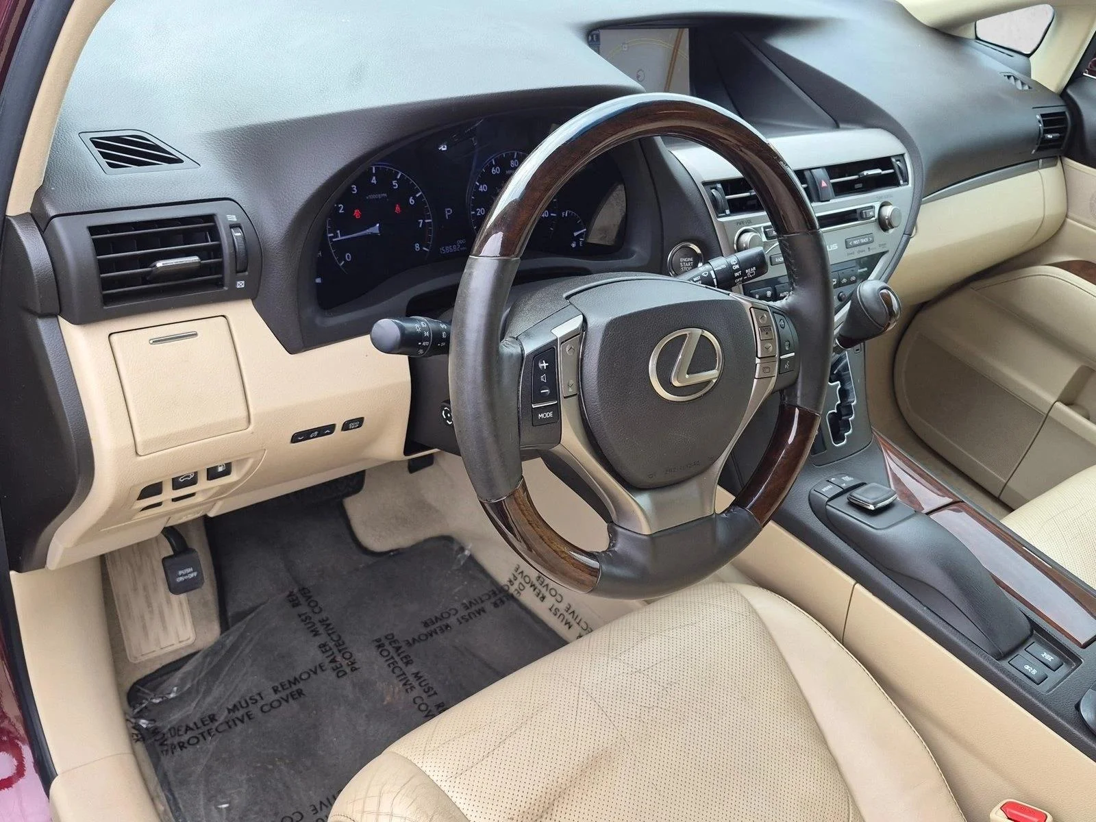 Used 2015 Claret Mica Lexus  image 10