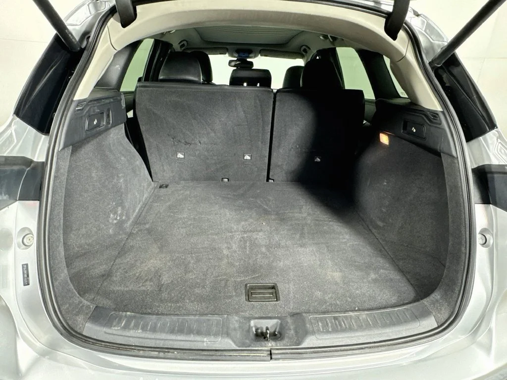 Certified Used 2019 Silver INFINITI ESSENTIAL image 33