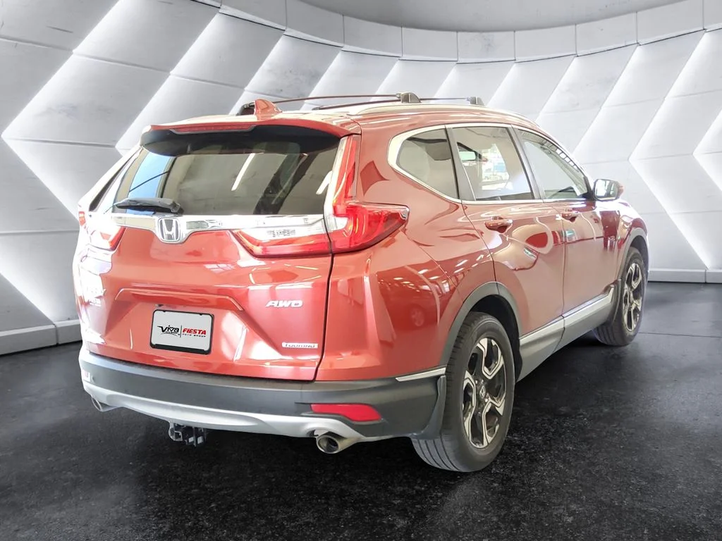 Used 2019 Red Honda Touring image 4