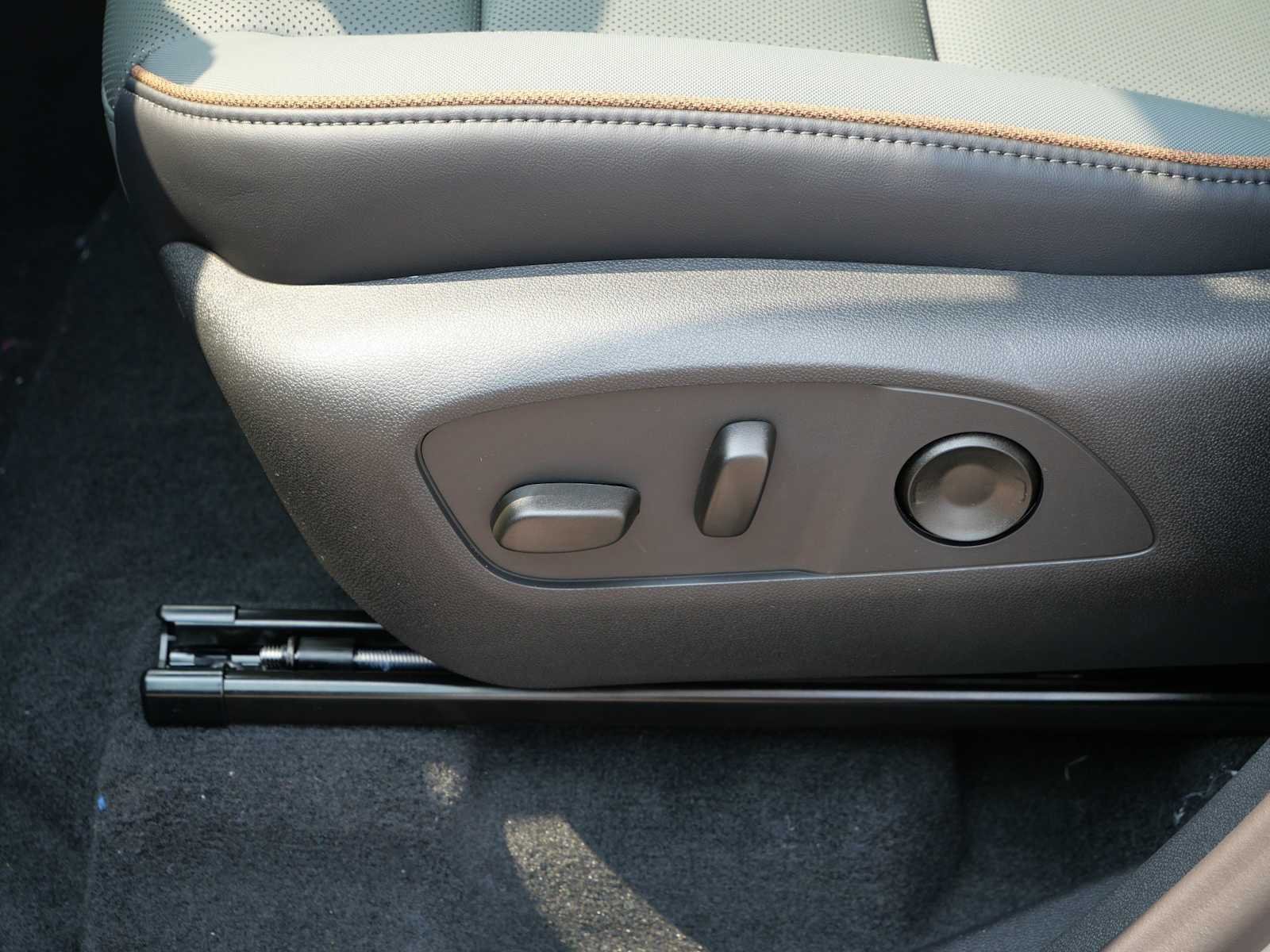 2026 GMC Acadia AT4 - Photo 16
