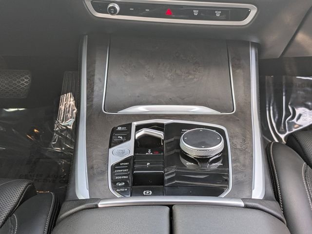 Used 2025 Black BMW xDrive40i image 20