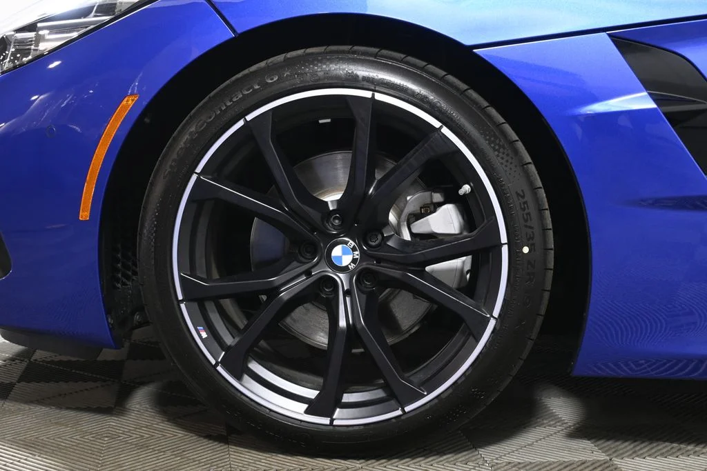 New 2026 Blue BMW sDrive30i image 20