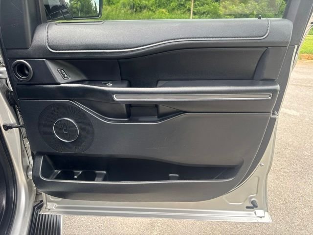 Used 2019 Silver Ford XLT image 9
