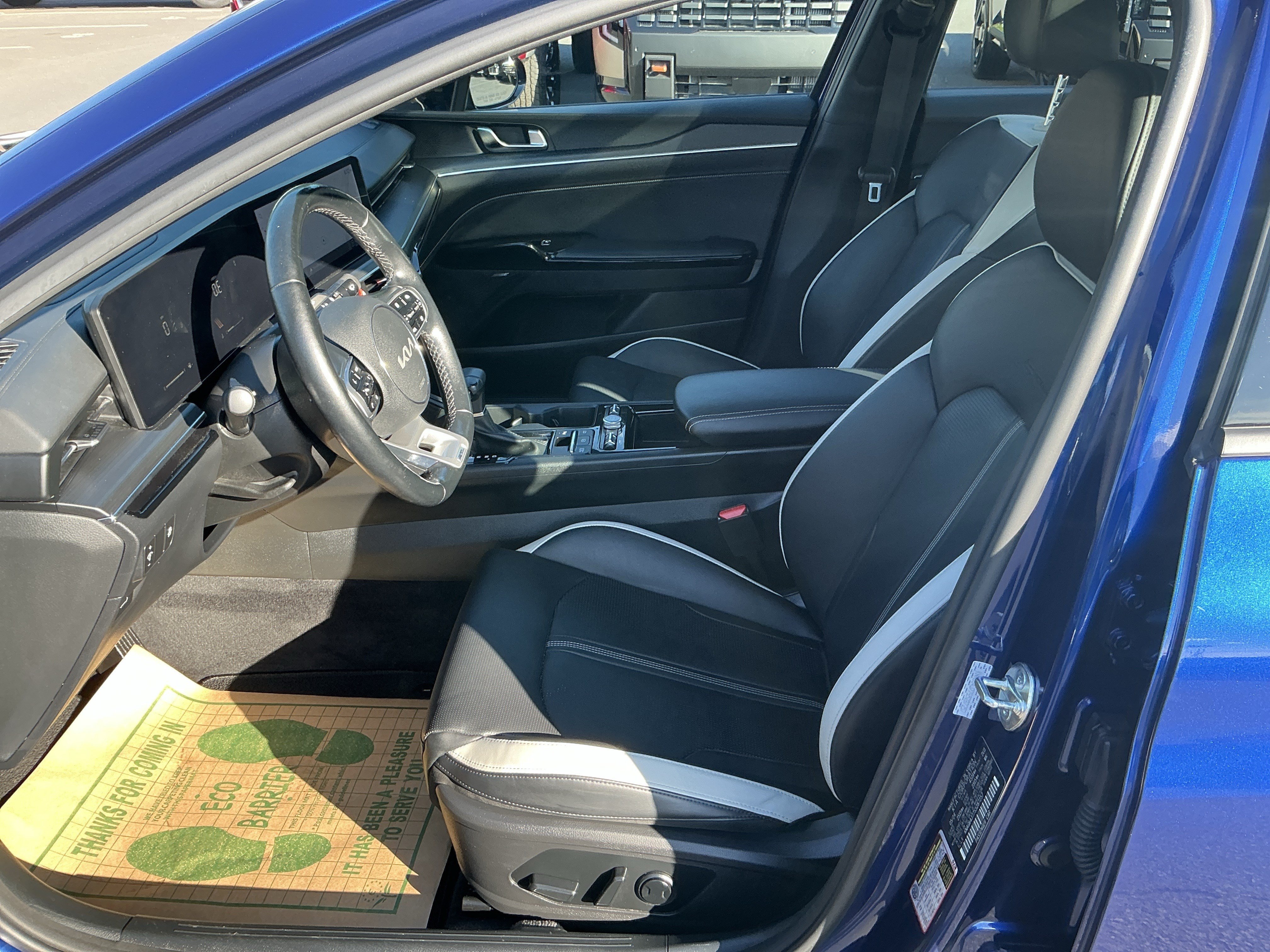 Used 2025 Yacht Blue Kia GT-Line image 15