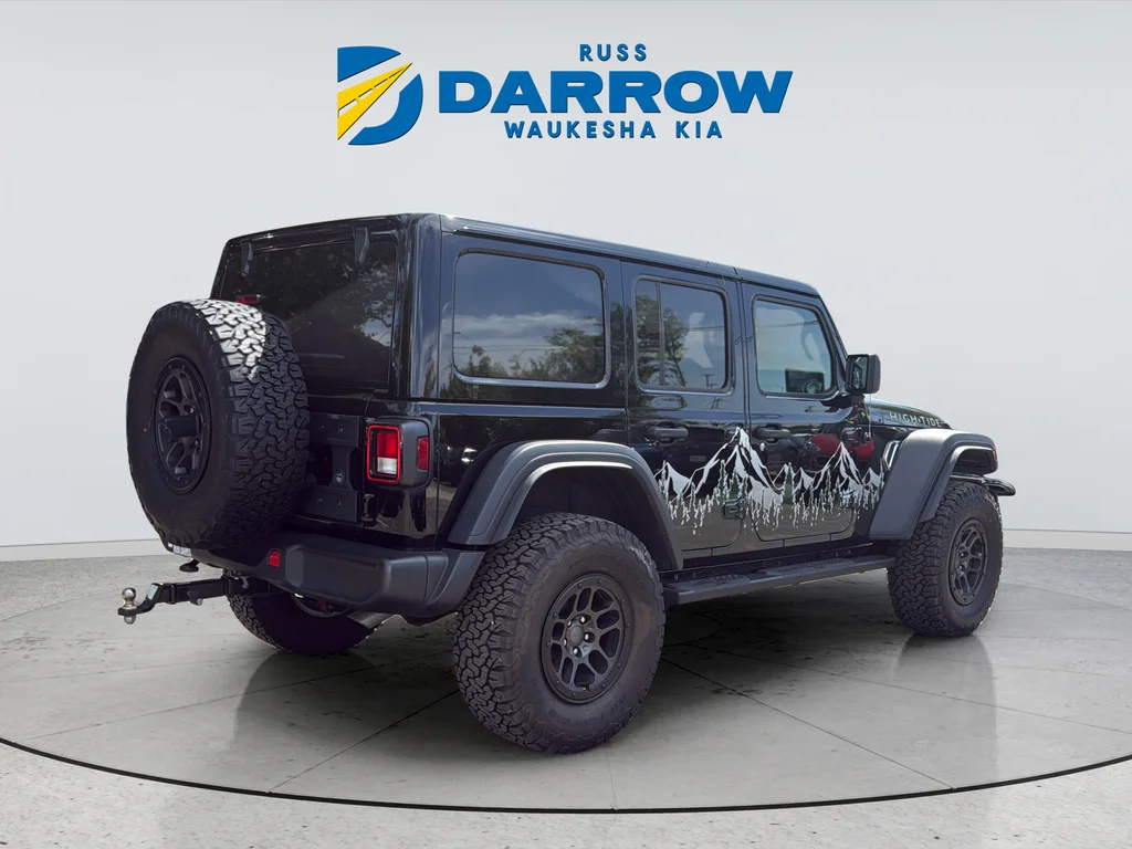 Used 2023 Black Jeep High Tide image 5