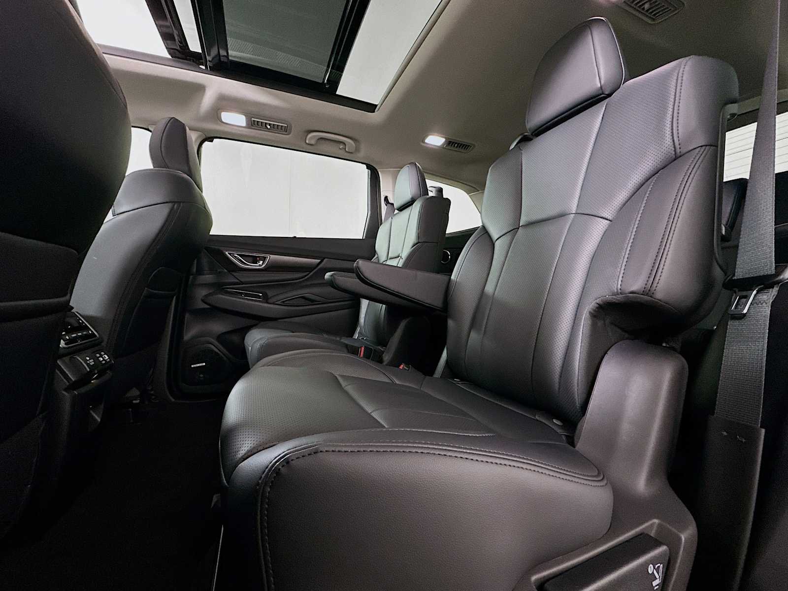 New 2026 AUTUMN GREEN METALLIC Subaru Touring 7-Passenger image 23
