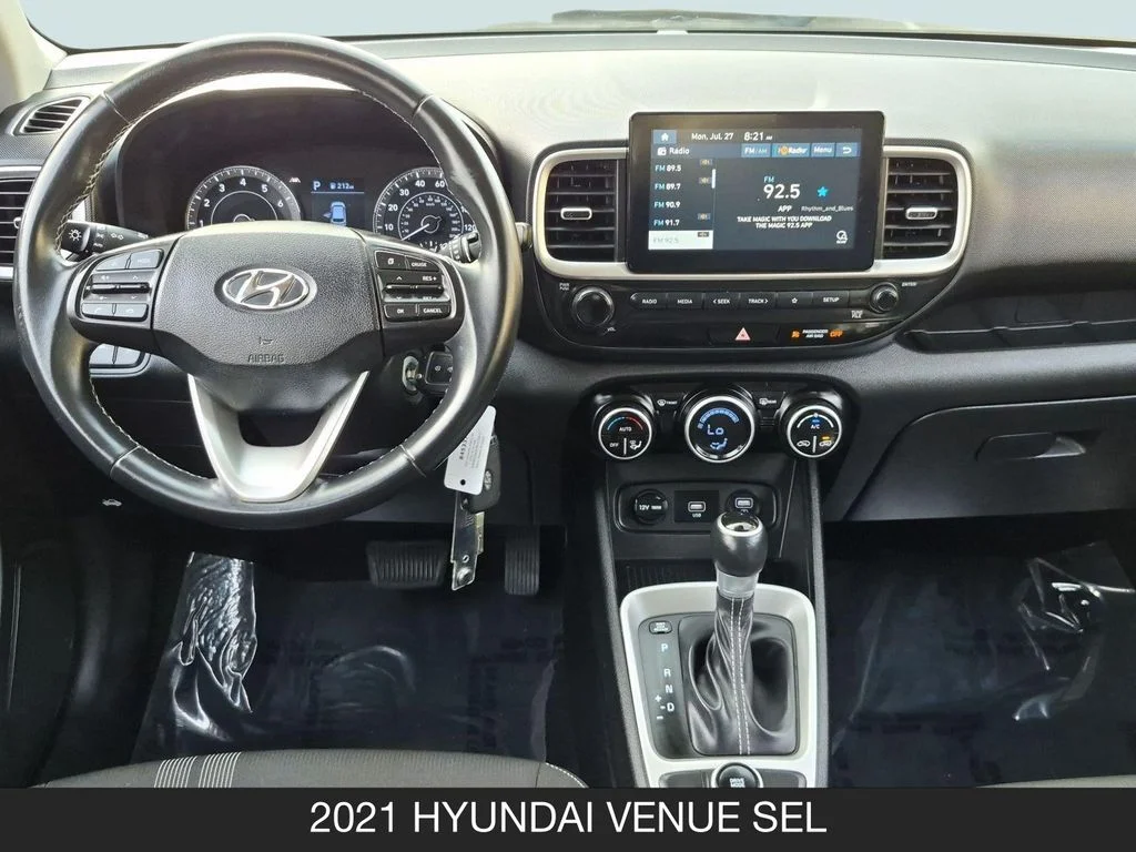 Used 2021 Silver Hyundai SEL image 13