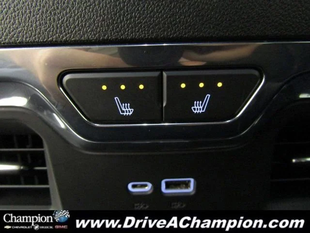 Used 2022 Onyx Black GMC SLT image 27