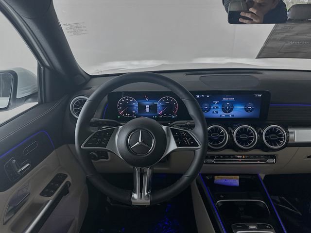 New 2026 Polar White Mercedes-Benz GLB 250 image 52