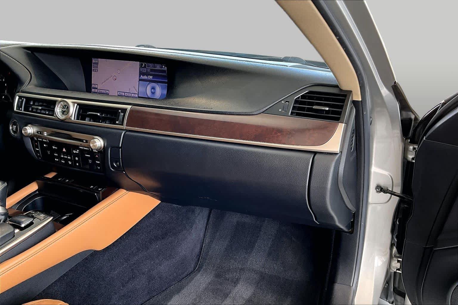 Used 2013 Liquid Platinum Lexus  image 20