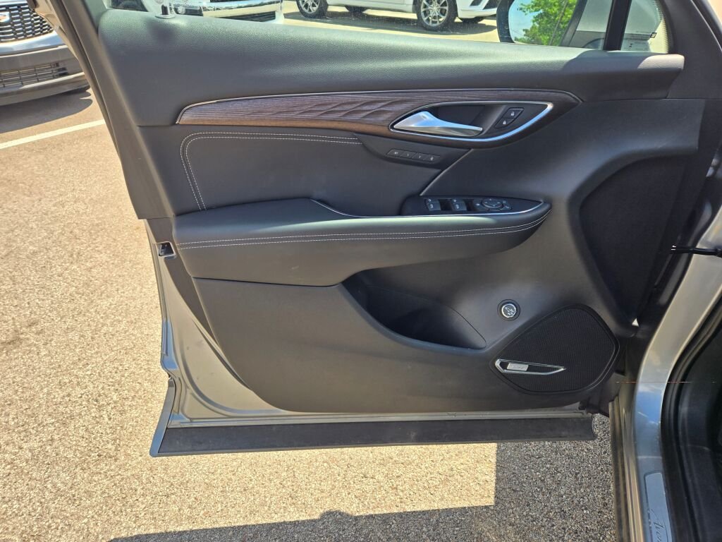 Used 2023 Gray Buick Avenir image 23