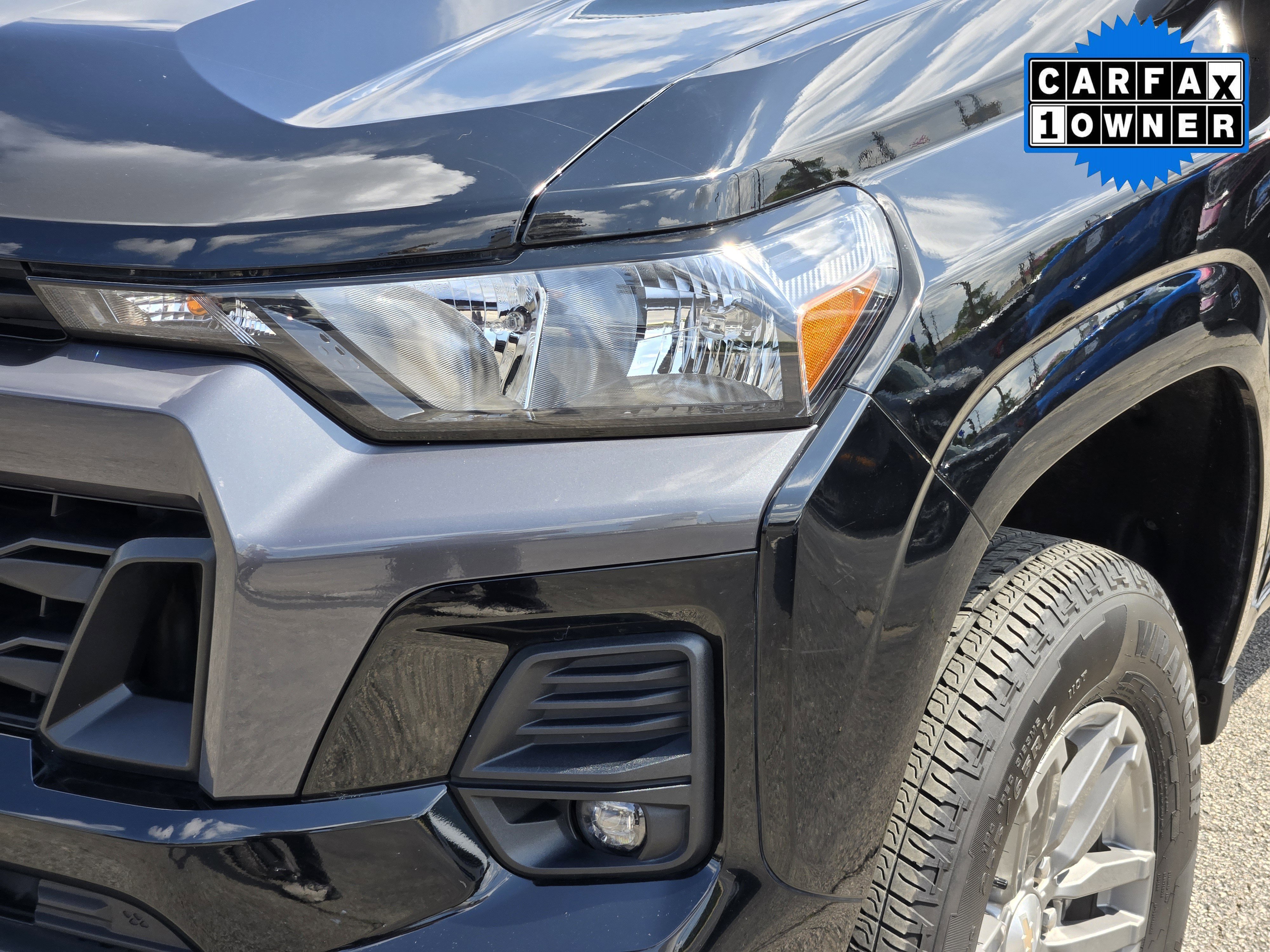 Used 2023 Black Chevrolet LT image 5