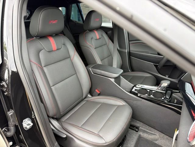 New 2026 Mosaic Black Metallic Chevrolet 2RS image 25