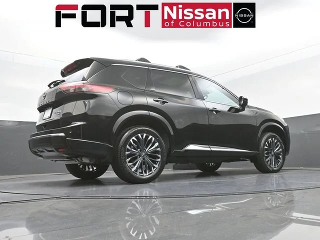 New 2026 Black Nissan Platinum image 40