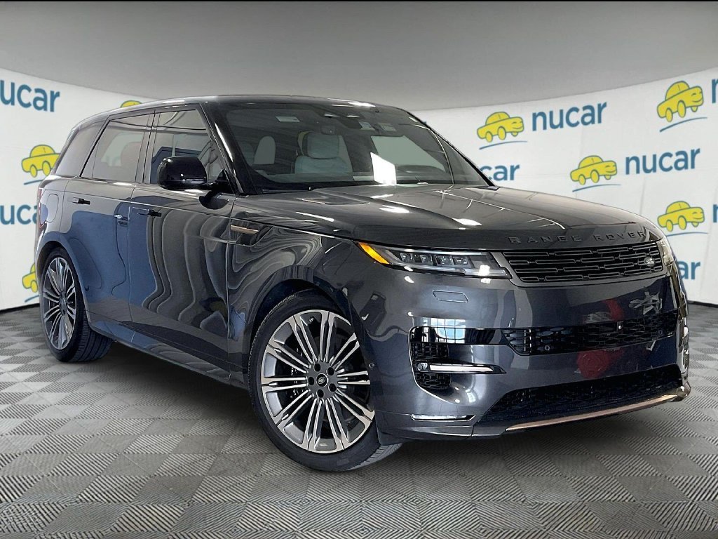 Used 2025 Gray Land Rover Dynamic SE image 1