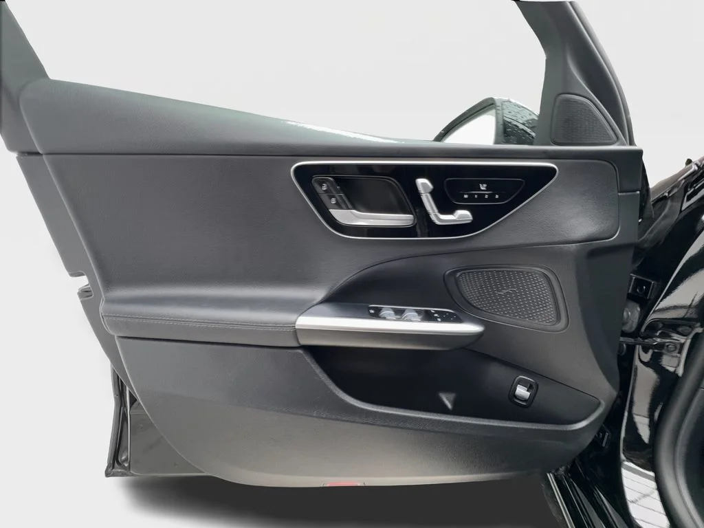 Used 2025 Black Mercedes-Benz C 300 image 21
