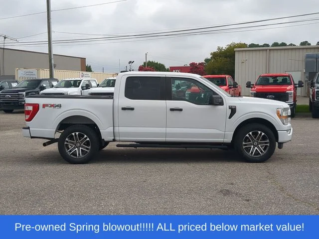 Used 2021 White Ford XL image 14