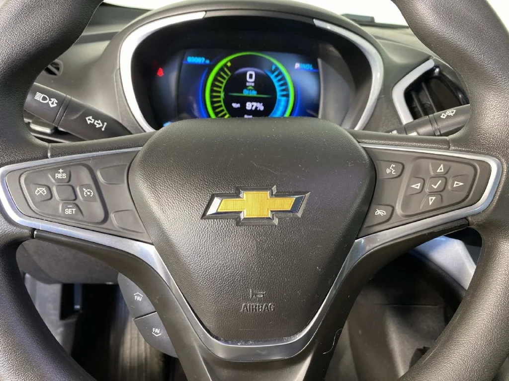 Used 2018 Steel Metallic Chevrolet LT image 14
