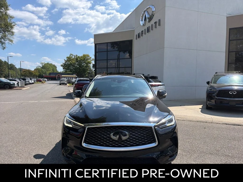 Certified Used 2023 Black Obsidian INFINITI LUXE image 3