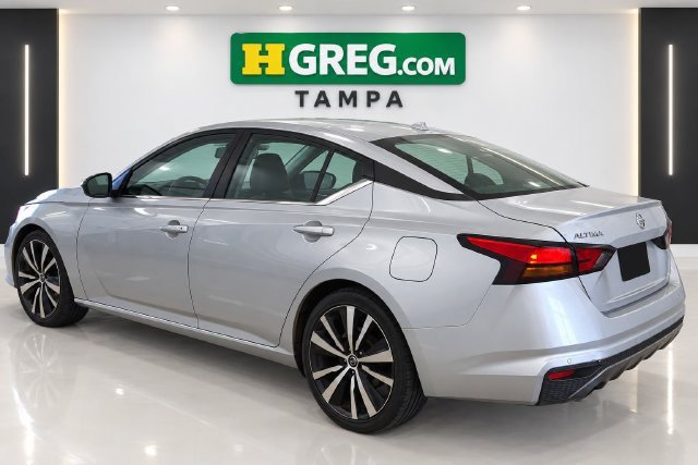 Used 2021 Brilliant Silver Metallic Nissan 2.5 SR image 7