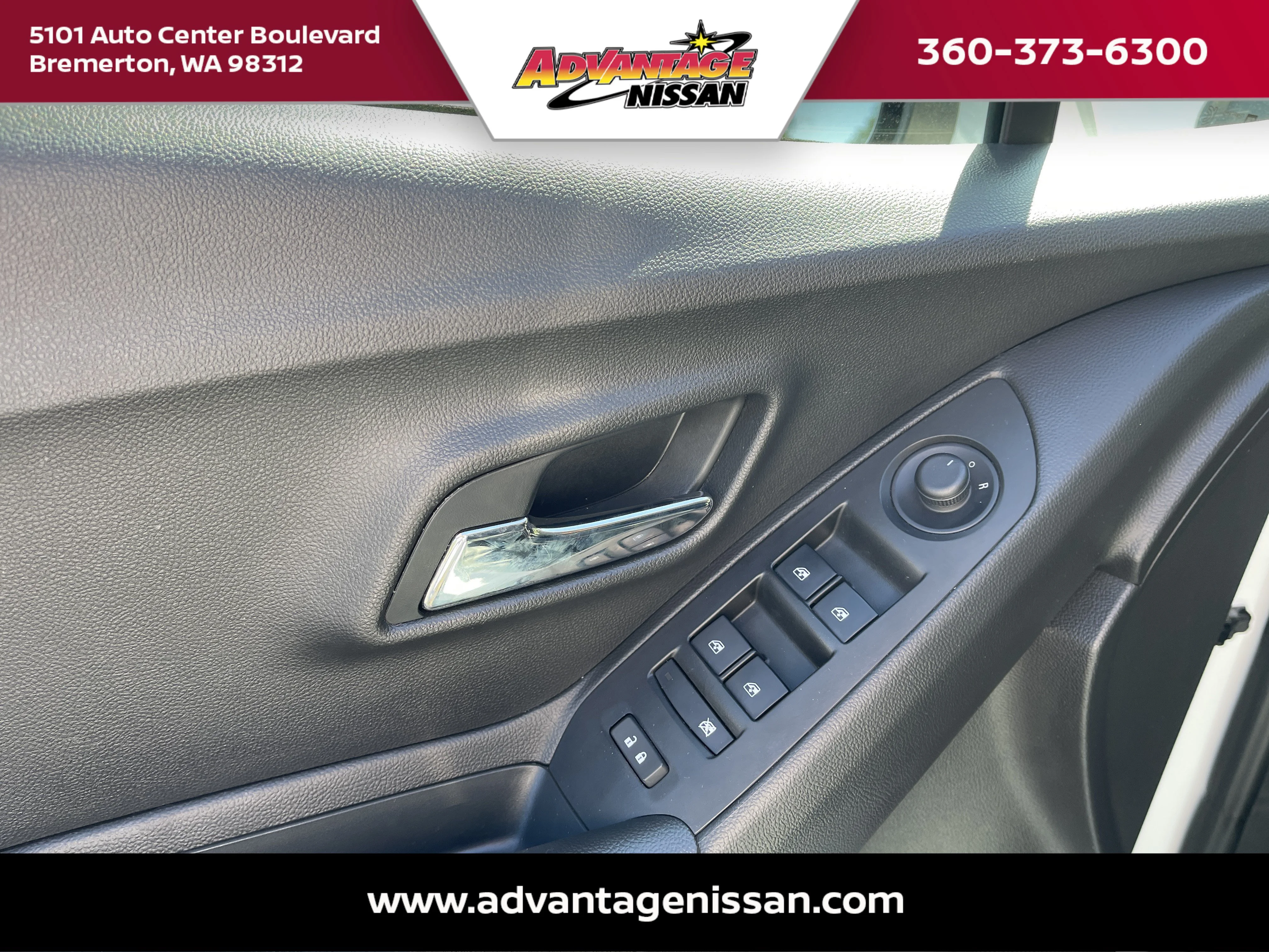 Used 2020 Summit White Chevrolet LT image 12