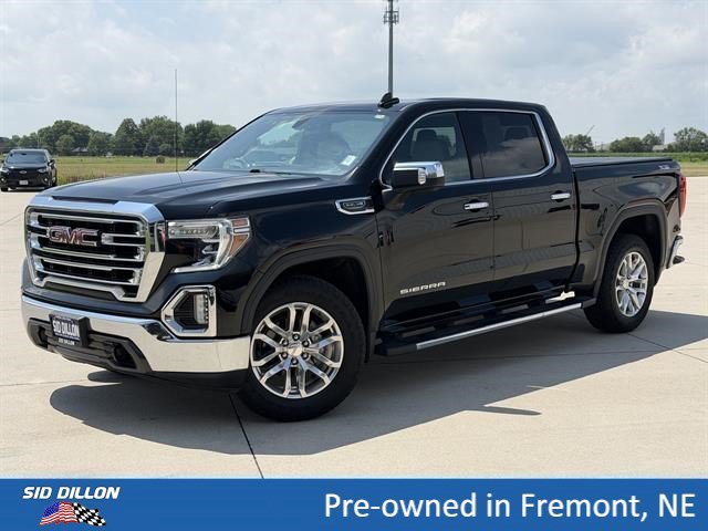 Used 2021 ONYX BLACK GMC SLT image 1