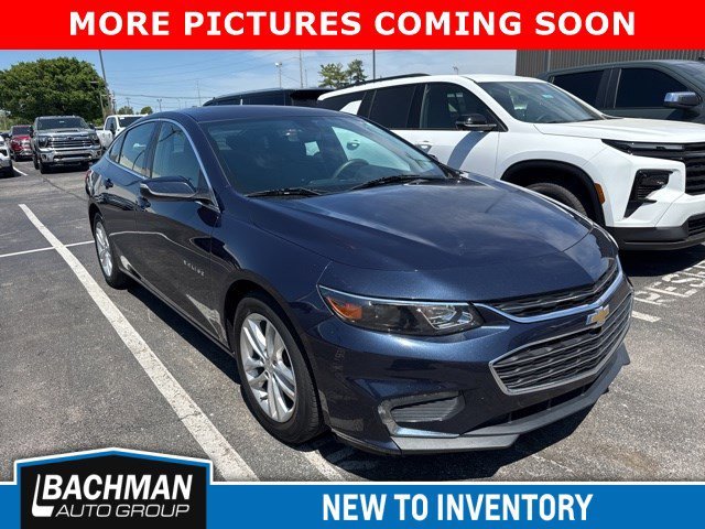 Used 2018 Chevrolet Malibu 1LT with VIN 1G1ZD5ST7JF102175 for sale in Jeffersontown, KY