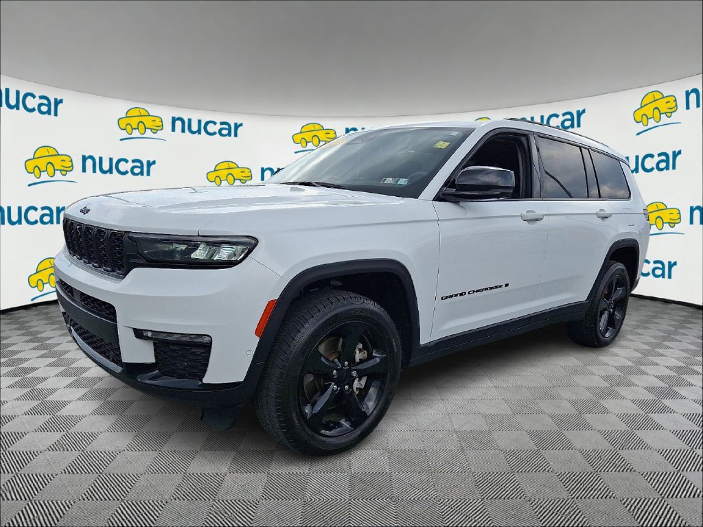 Used 2023 Bright White Clearcoat Jeep Limited image 3