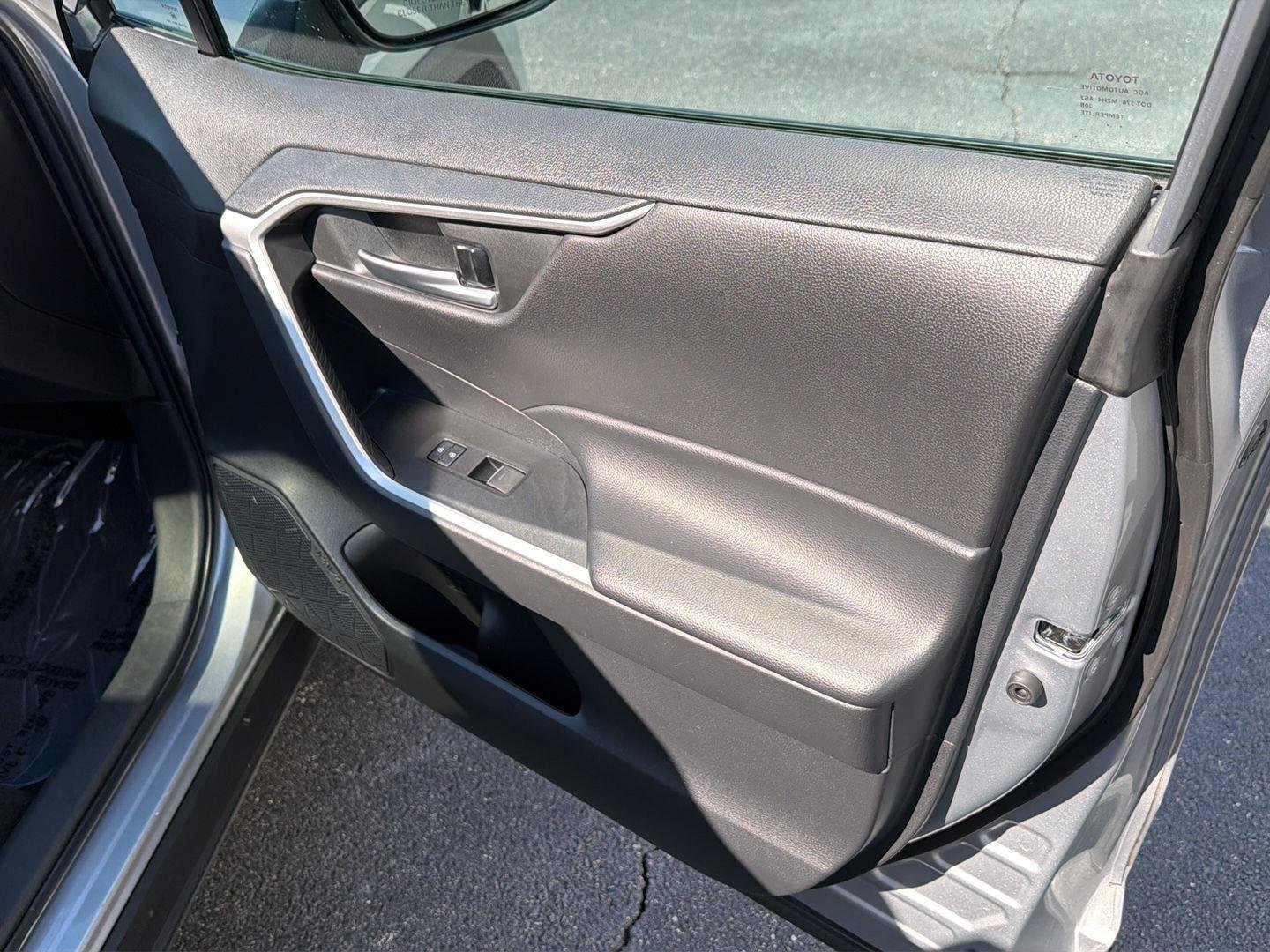 Used 2023 Silver Sky Metallic Toyota Hybrid XLE image 14