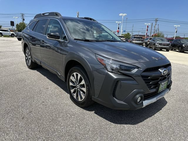 Used 2024  Subaru Limited image 11