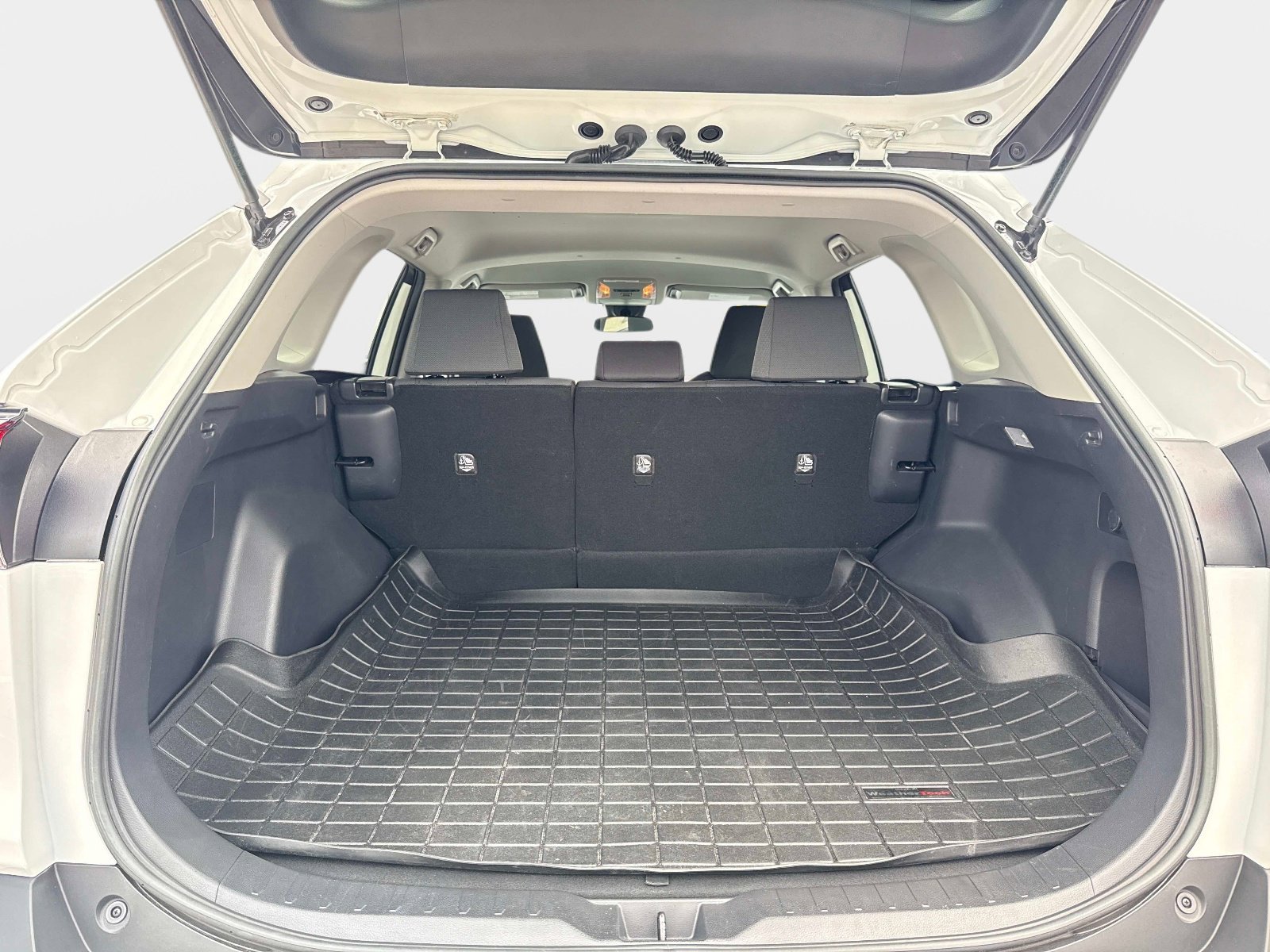 Used 2021 Super White Toyota XLE image 9