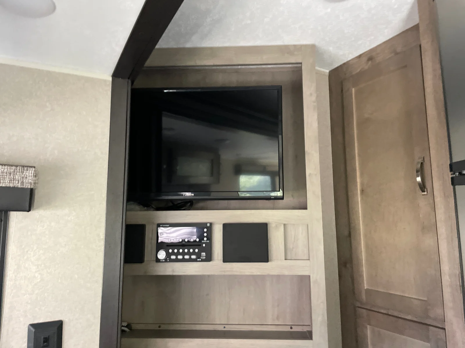 Used 2019  Forest River  image 40