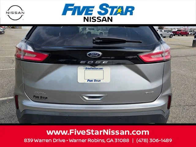 Used 2023 Silver Ford SEL image 10