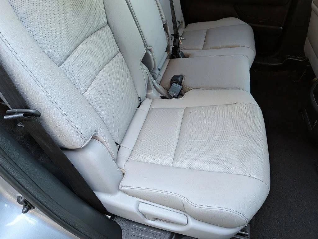 Used 2023  Honda EX-L image 26
