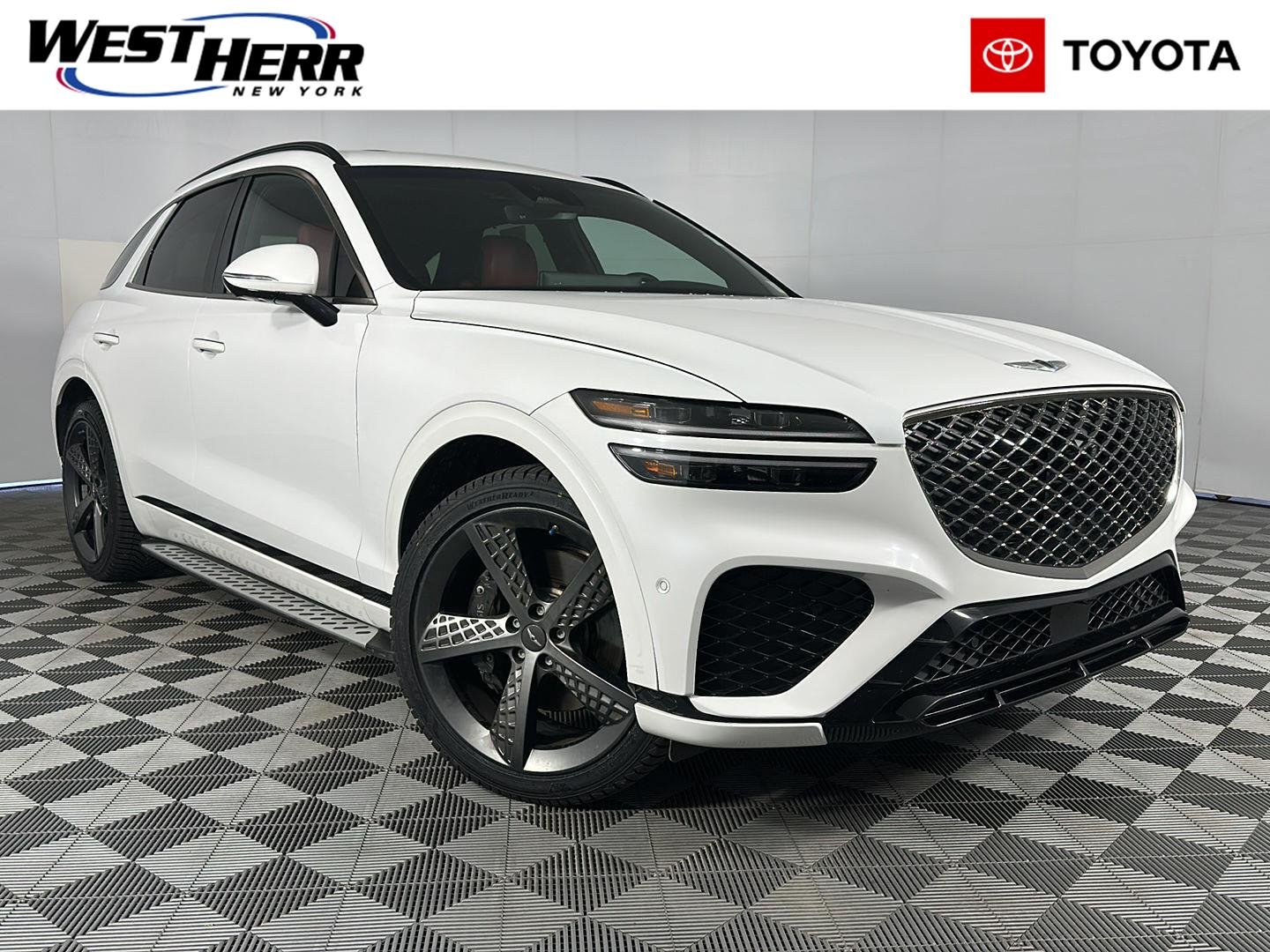 2024 GENESIS GV70 Standard