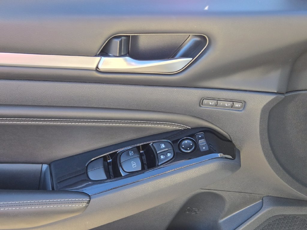 2022 Nissan Altima Platinum - Photo 17